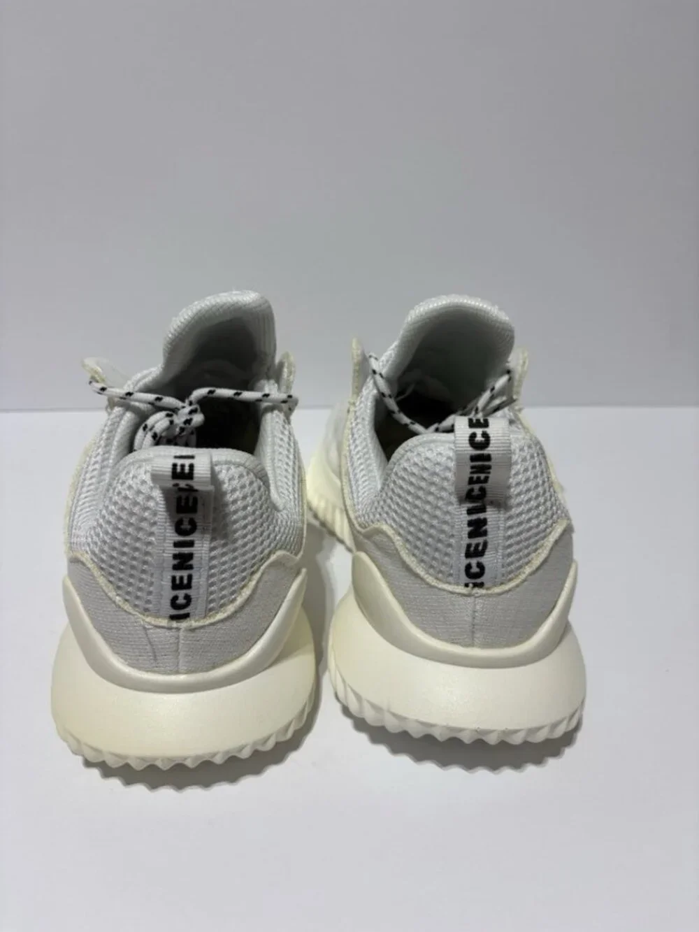 Dream 1 Men’s White Lace-Up Sneakers, Size US 12 M, EUR 46